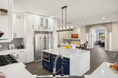 Golfer’s Luxurious dream home on White Horse Golf Club in Washington - for sale on GolfHomes.com, golf home, golf lot