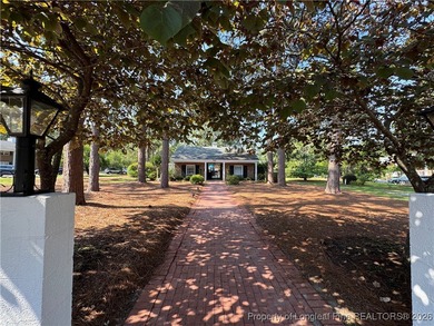 MOTIVATED SELLER! Live or use as SHORT TERM RENTAL where Others on Knollwood Fairways and Driving  in North Carolina - for sale on GolfHomes.com, golf home, golf lot