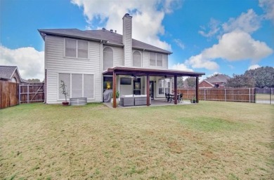 This beautiful 5 bedroom, 3.5 bath home has room for everyone! on Mountain Valley Country Club in Texas - for sale on GolfHomes.com, golf home, golf lot