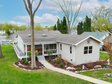 If you want to get away from it all, this is the property for on Chapel Hill Country Club in Illinois - for sale on GolfHomes.com, golf home, golf lot