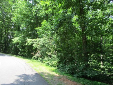 BEAUTIFUL LOT IN GATED GOLF COURSE COMMUNITY IN THE NC on Chatuge Shores Golf Course in North Carolina - for sale on GolfHomes.com, golf home, golf lot