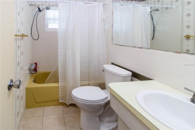 BETTER BE QUICK TO THIS ABSOLUTELY TURN KEY HOME IN THE ACTIVE on Mainlands Golf Club in Florida - for sale on GolfHomes.com, golf home, golf lot