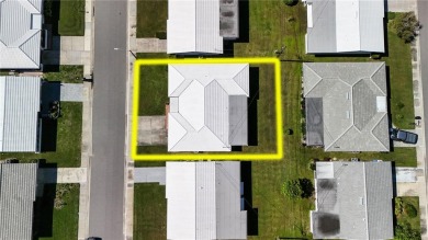BETTER BE QUICK TO THIS ABSOLUTELY TURN KEY HOME IN THE ACTIVE on Mainlands Golf Club in Florida - for sale on GolfHomes.com, golf home, golf lot