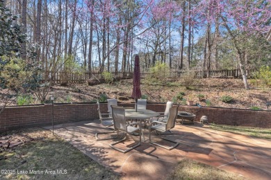 Spacious Brick Home on Two Lots in StillWaters! Nestled on the on Stillwaters Golf and Country Club in Alabama - for sale on GolfHomes.com, golf home, golf lot