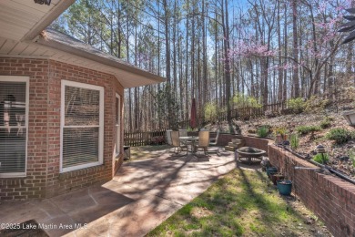 Spacious Brick Home on Two Lots in StillWaters! Nestled on the on Stillwaters Golf and Country Club in Alabama - for sale on GolfHomes.com, golf home, golf lot