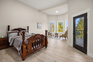 Golfer’s Luxurious dream home on White Horse Golf Club in Washington - for sale on GolfHomes.com, golf home, golf lot