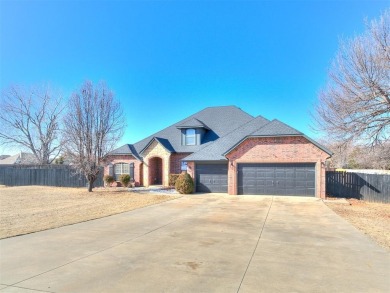 **MOTIVATED SELLERS** New pictures coming soon! Welcome home! on Oak Tree National Golf and Country Club in Oklahoma - for sale on GolfHomes.com, golf home, golf lot