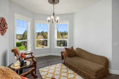 Golfer’s Luxurious dream home on White Horse Golf Club in Washington - for sale on GolfHomes.com, golf home, golf lot