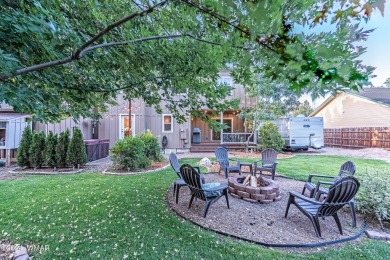 Here's your dream home crafted with love and precision. This on Pinetop Lakes Country Club in Arizona - for sale on GolfHomes.com, golf home, golf lot