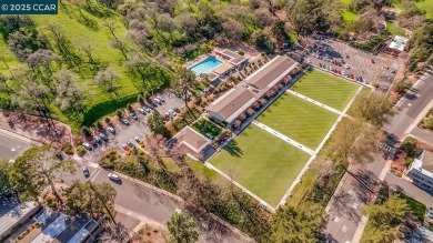 Welcome to the Villa Barcelona, a lovely top-floor condo in on Rossmoor Golf Course in California - for sale on GolfHomes.com, golf home, golf lot