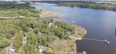 Waterfront Homesite. Located in the Gated Waterfront and Golf on Harbour Point Golf Club in North Carolina - for sale on GolfHomes.com, golf home, golf lot