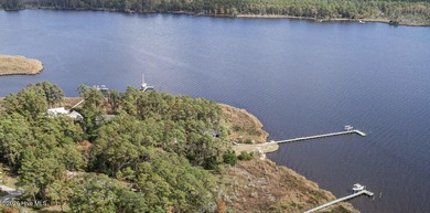 Waterfront Homesite. Located in the Gated Waterfront and Golf on Harbour Point Golf Club in North Carolina - for sale on GolfHomes.com, golf home, golf lot