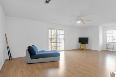 Private and Peaceful describe this 21.4 acre property located on Miller Memorial Golf Course in Kentucky - for sale on GolfHomes.com, golf home, golf lot