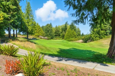 Golfer’s Luxurious dream home on White Horse Golf Club in Washington - for sale on GolfHomes.com, golf home, golf lot