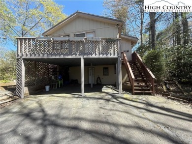 Nestled in the heart of the highly desirable Linville Land on Land Harbor Golf Course in North Carolina - for sale on GolfHomes.com, golf home, golf lot