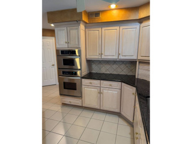 ***THIS IS AN ONLINE ONLY AUCTION! THE PRICE LISTED IS THE on Country Club of Missouri in Missouri - for sale on GolfHomes.com, golf home, golf lot