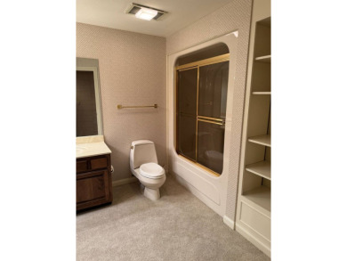 ***THIS IS AN ONLINE ONLY AUCTION! THE PRICE LISTED IS THE on Country Club of Missouri in Missouri - for sale on GolfHomes.com, golf home, golf lot