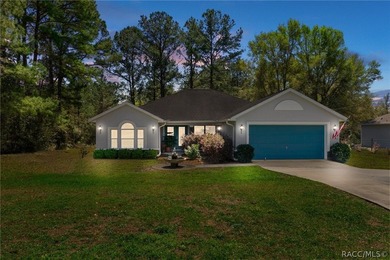 Discover the perfect blend of space, comfort, and convenience in on Citrus Springs Country Club in Florida - for sale on GolfHomes.com, golf home, golf lot