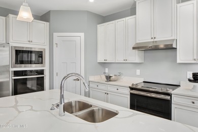 The Savannah a beautiful new home in Albemarle Plantation offers on Sound Golf Links at Albemarle Plantation in North Carolina - for sale on GolfHomes.com, golf home, golf lot