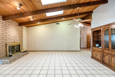 Charming home in Millwood! Situated on an extra large lot in on Visalia Country Club in California - for sale on GolfHomes.com, golf home, golf lot