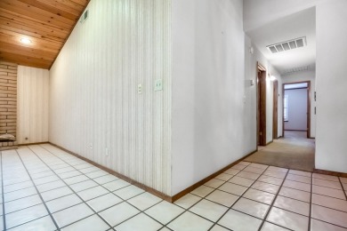 Charming home in Millwood! Situated on an extra large lot in on Visalia Country Club in California - for sale on GolfHomes.com, golf home, golf lot