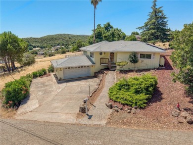 Great house with vaulted round wood ceiling, windows seem newer on The Riviera Hills Golf and Country Club in California - for sale on GolfHomes.com, golf home, golf lot