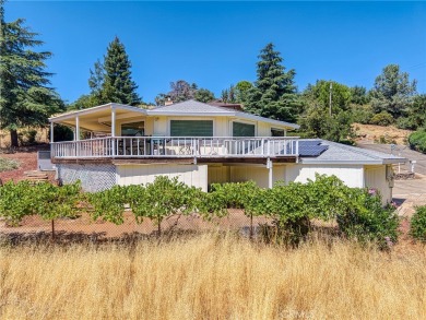 Great house with vaulted round wood ceiling, windows seem newer on The Riviera Hills Golf and Country Club in California - for sale on GolfHomes.com, golf home, golf lot