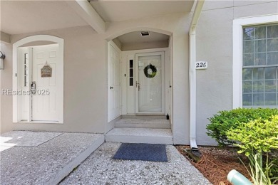 This beautifully updated 2 BR, 2 BA flat in the sought-after on Shipyard Golf Club in South Carolina - for sale on GolfHomes.com, golf home, golf lot
