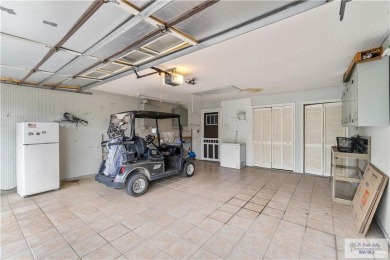 Lovely home located in senior community with resort like on River Bend Country Club in Texas - for sale on GolfHomes.com, golf home, golf lot