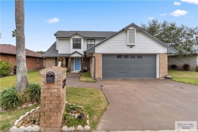 Lovely home located in senior community with resort like on River Bend Country Club in Texas - for sale on GolfHomes.com, golf home, golf lot