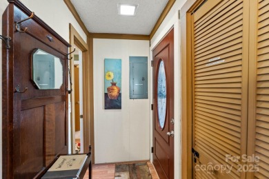 Charming Mountain Cottage at Beech Mountain

Discover your cozy on Beech Mountain Club in North Carolina - for sale on GolfHomes.com, golf home, golf lot
