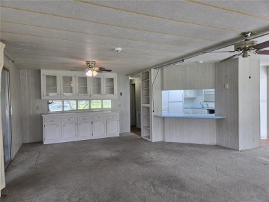 ZELLWOOD STATION 2 BEDROOM 2 BATH HOME. FEE SIMPLE, MEMBRANE on Zellwood Station Country Club in Florida - for sale on GolfHomes.com, golf home, golf lot