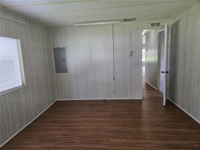 ZELLWOOD STATION 2 BEDROOM 2 BATH HOME. FEE SIMPLE, MEMBRANE on Zellwood Station Country Club in Florida - for sale on GolfHomes.com, golf home, golf lot