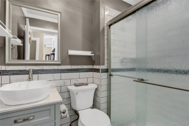 THIS FALL, DONT STALL- THIS SPLIT LEVEL HAS IT ALL...WELCOME TO on Peninsula Golf Club in New York - for sale on GolfHomes.com, golf home, golf lot
