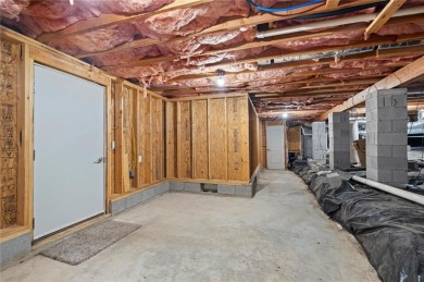 Peaceful Bella Vista Retreat with Access to Back 40 Trials

 on Bella Vista - Metfield Golf Complex and Country Club in Arkansas - for sale on GolfHomes.com, golf home, golf lot