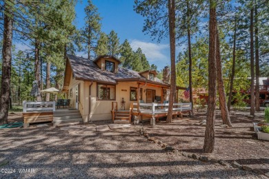 Escape to this adorable, remodeled 3 bedroom 2 bath cabin on Pinetop Lakes Country Club in Arizona - for sale on GolfHomes.com, golf home, golf lot