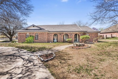 Great opportunity on this 3 bed, 2 bath home plus a BASEMENT on Palo Duro Creek Golf Club in Texas - for sale on GolfHomes.com, golf home, golf lot