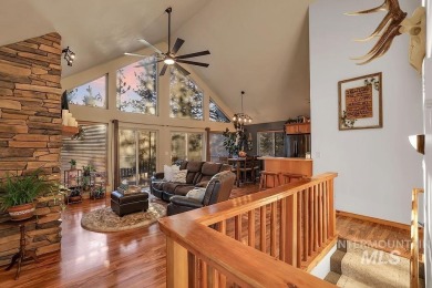 Charming Meadowcreek fully furnished home featuring three on Meadowcreek Golf Resort in Idaho - for sale on GolfHomes.com, golf home, golf lot