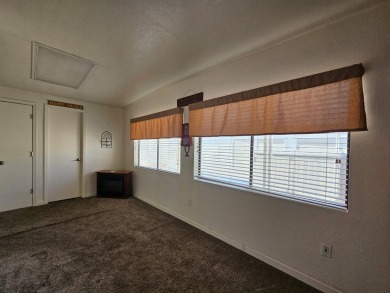 Welcome to a charming cottage-style home featuring 1 bedroom and on Viewpoint Golf Resort in Arizona - for sale on GolfHomes.com, golf home, golf lot