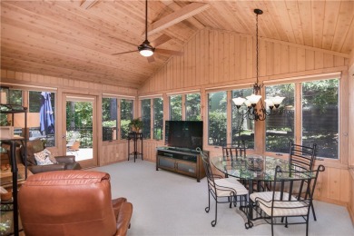 Situated on the Keowee Key golf course, 8 Boatswain Way features on Keowee Key Golf and Country Club in South Carolina - for sale on GolfHomes.com, golf home, golf lot