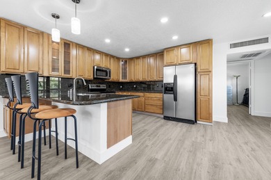 **SELLER FINANCING AVAILABLE**Gorgeous 1BR/1BA Accessible Villa on Kings Point Golf - Executive in Florida - for sale on GolfHomes.com, golf home, golf lot