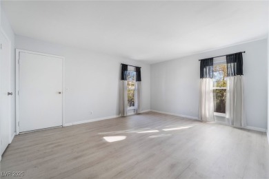 Super condo in the guard-gate community of the Las Vegas Country on Las Vegas Country Club in Nevada - for sale on GolfHomes.com, golf home, golf lot