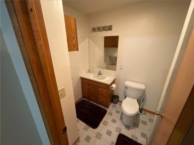 LOVE GOLF??? Check out this great townhome on the 9th hole! on The Ponds Golf Club in Minnesota - for sale on GolfHomes.com, golf home, golf lot