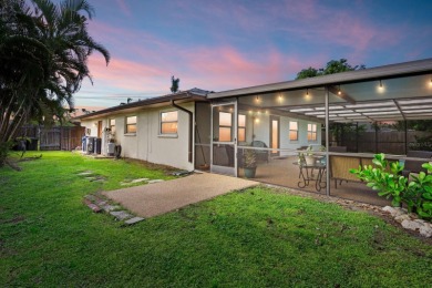 This Charming South Venice POOL home is MOVE-IN-READY with on Jacaranda West Country Club in Florida - for sale on GolfHomes.com, golf home, golf lot