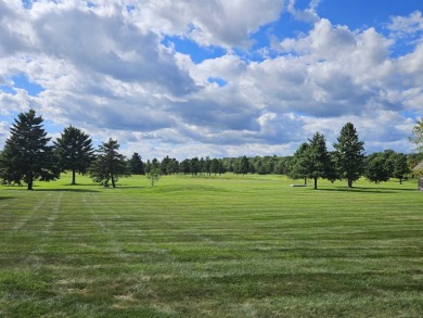 GOLF COURSE CONDO- Perfect for golf enthusiasts or anyone who on Lakeview Hills Country Club and Resort  in Michigan - for sale on GolfHomes.com, golf home, golf lot