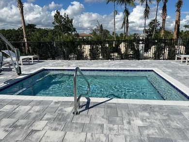 Beautiful new lakefront 3BR/2BA home in Delray Trails, Delray on Villa Del Ray Golf Club in Florida - for sale on GolfHomes.com, golf home, golf lot