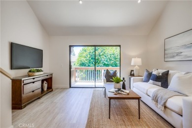 Beautifully remodeled upper-level unit boasting dazzling on Oak Creek Golf Club in California - for sale on GolfHomes.com, golf home, golf lot