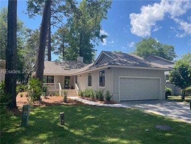Picture perfect completely remodeled 3 bedroom/3 bath golf and on Sea Pines Country Club in South Carolina - for sale on GolfHomes.com, golf home, golf lot