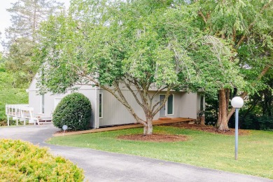 This is a public online auction. An auction is a transparent way on Fox Den Country Club in Tennessee - for sale on GolfHomes.com, golf home, golf lot
