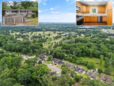 Welcome to this beautifully maintained 2-bedroom, 2-bathroom on Pinecrest Country Club in Texas - for sale on GolfHomes.com, golf home, golf lot